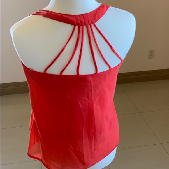 Top - Picture 2 of 2